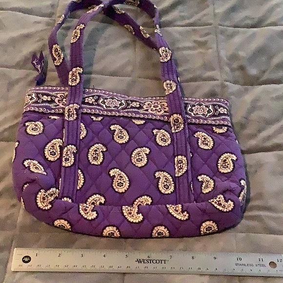 Vera Bradley, purple paisley shoulder bag - Picture 2 of 5